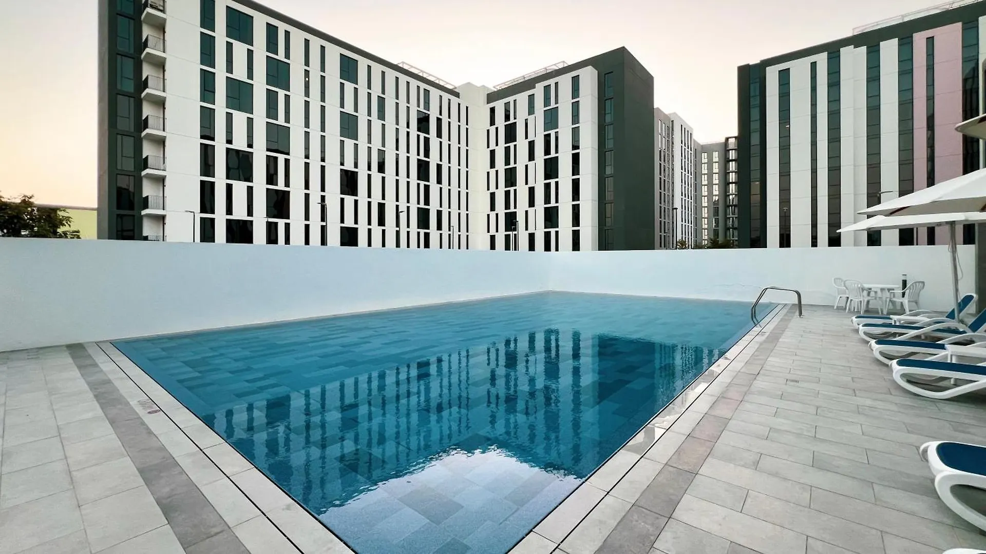 Lavish Living In Al Jada By Blue Cloud Holidays Sharjah 0*,  United Arab Emirates