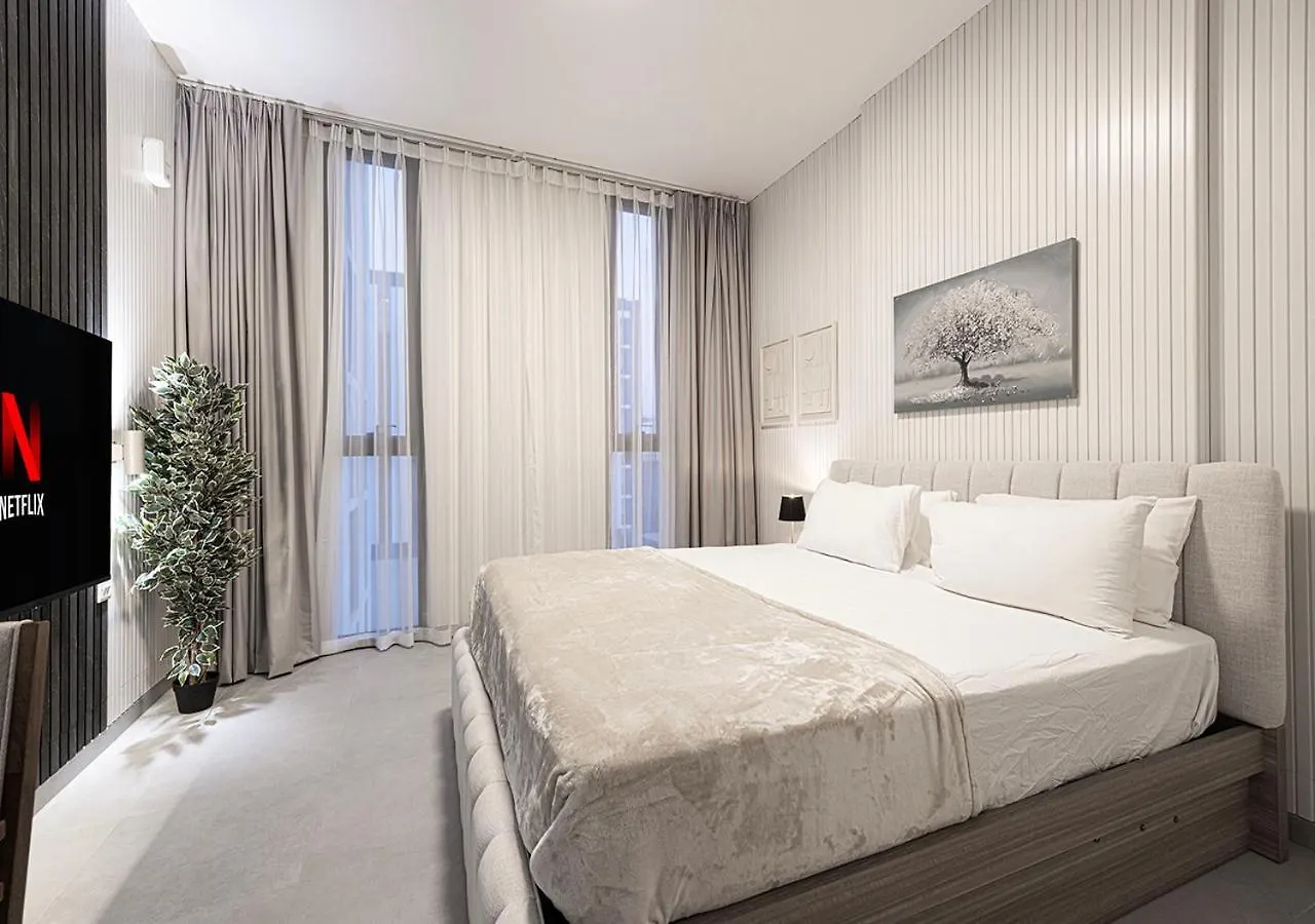 Lavish Living In Al Jada By Blue Cloud Holidays Sharjah