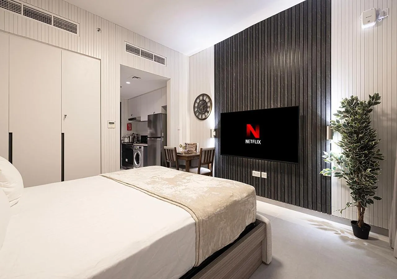 Lavish Living In Al Jada By Blue Cloud Holidays Sharjah Apartment